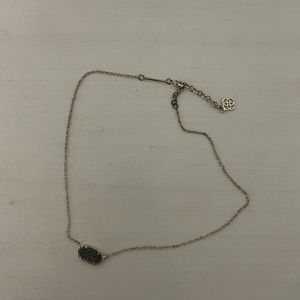 Kendra Scott necklace!! used